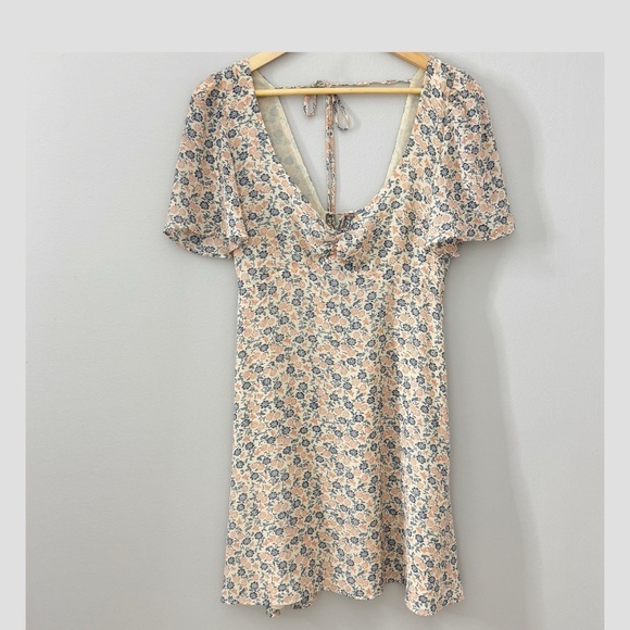 Urban Outfitters UO Mini Dress Spring Shower Chiffon Floral Butterfly Print Sz L - Picture 2 of 15
